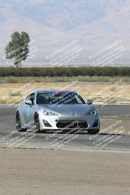 media/Sep-15-2024-Speed Ventures (Sun) [[7a54f7ed2f]]/Yellow Group/Session 1 (Outside Grapevine)/